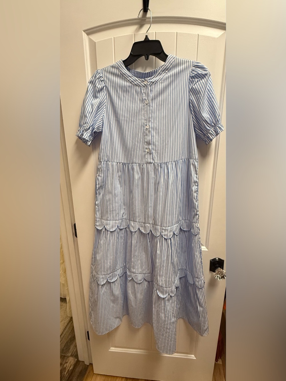 Blue White Striped Tiered Midi Dress Puff Sleeve Scallop Trim Size Small Preppy